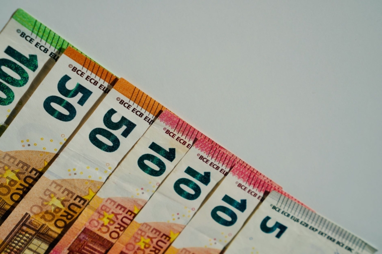 Hükümet Açığı Euro Bölgesi'nde %3,0, AB'de %3,1